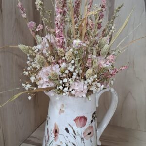 Jarras con flor preservada