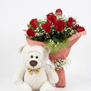 Ramo de rosas con peluche